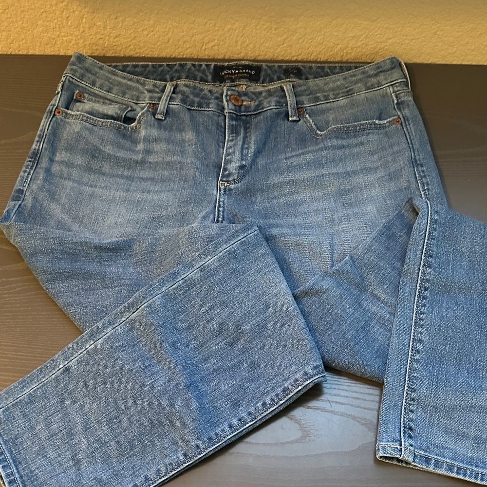 Lucky Brand Blue Jeans Size 12 (31 waist)